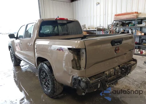 2023 Nissan Frontier Pro-4X 4X4 z USA, uszkodzony, nr VIN 1N6ED1EK4PN660188